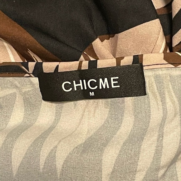 ChicMe Size Medium Faux Wrap Floral Mini Dress - Picture 4 of 6